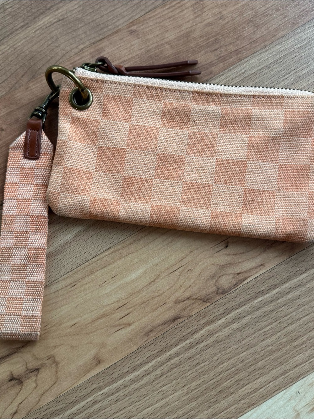 Universal Thread Checkered Women’s Wallet With Handle OS